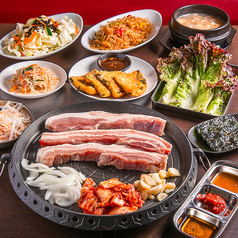 韓国料理サムギョプサルハウス