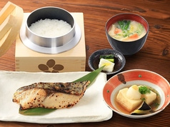 五穀 アリオ北砂店